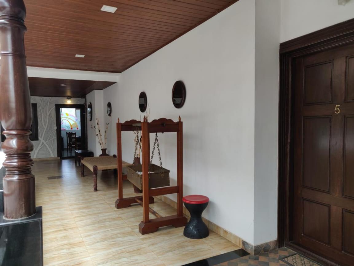 Hotel Mudra Midtown Suites & Rooms Kalasa Екстер'єр фото