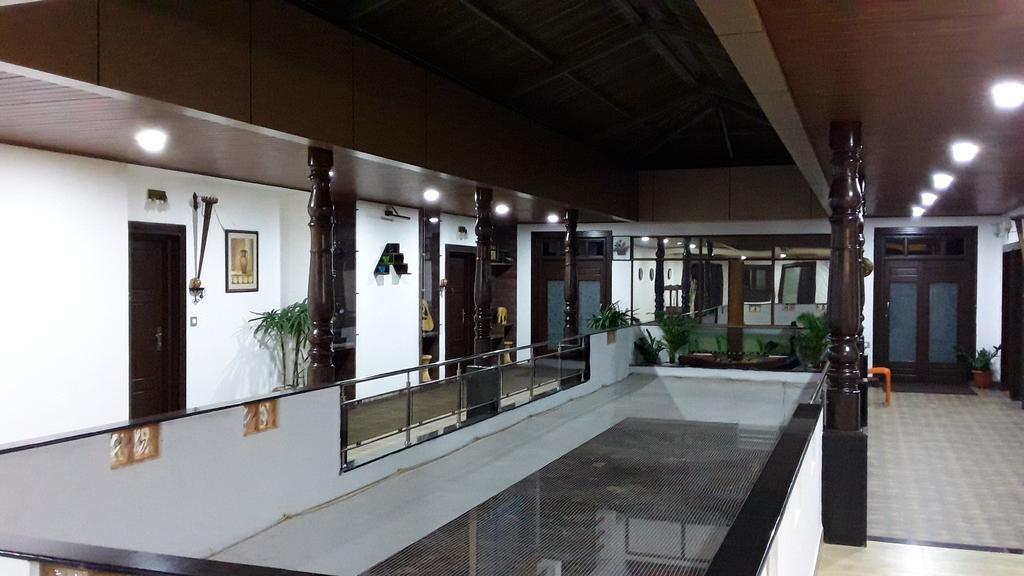 Hotel Mudra Midtown Suites & Rooms Kalasa Екстер'єр фото