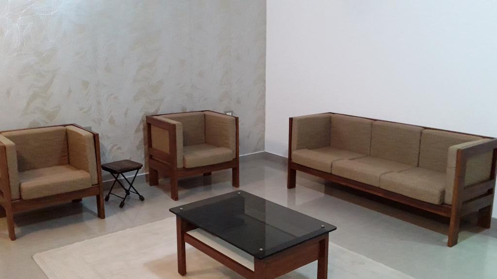 Hotel Mudra Midtown Suites & Rooms Kalasa Екстер'єр фото