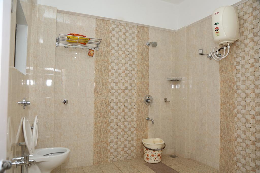 Hotel Mudra Midtown Suites & Rooms Kalasa Екстер'єр фото